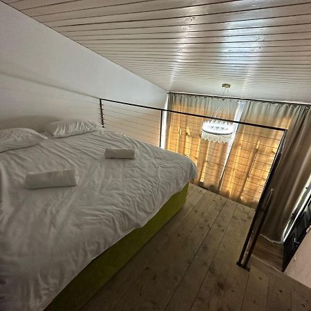 Local Hotel Τυφλίδα Εξωτερικό φωτογραφία
