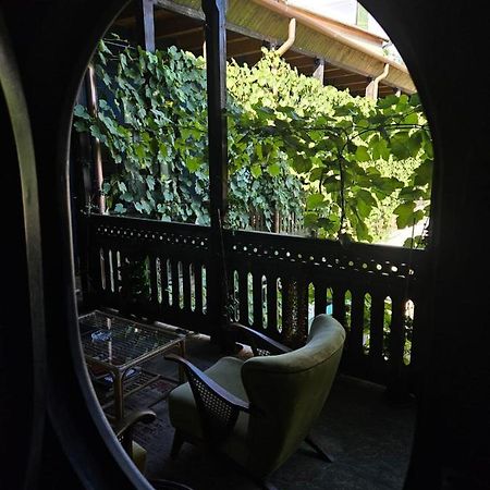 Local Hotel Τυφλίδα Εξωτερικό φωτογραφία