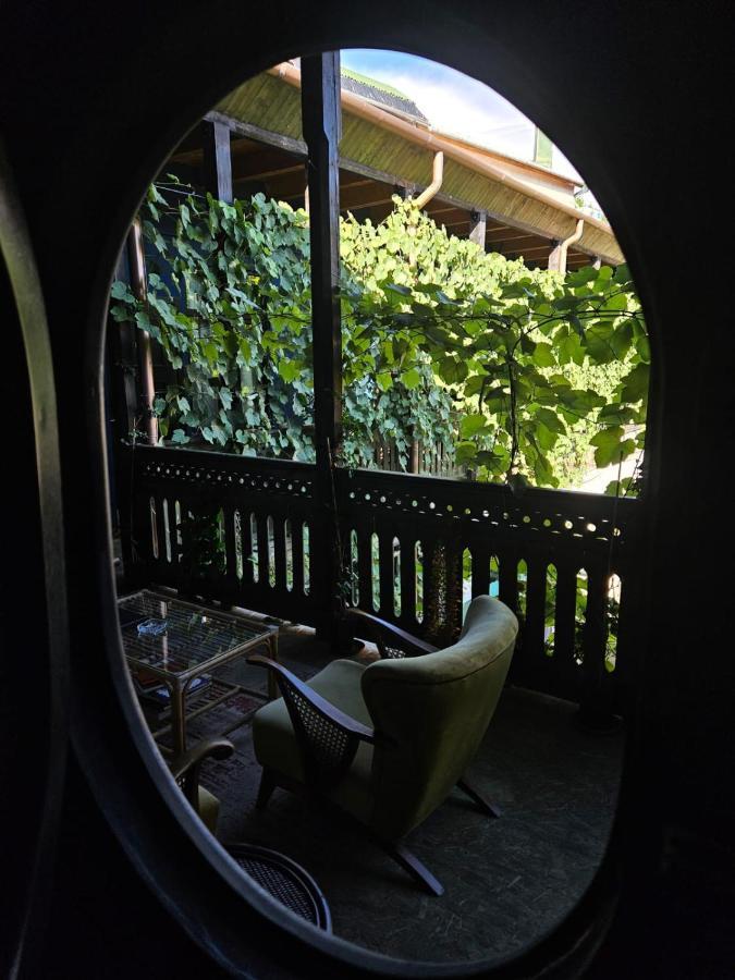 Local Hotel Τυφλίδα Εξωτερικό φωτογραφία