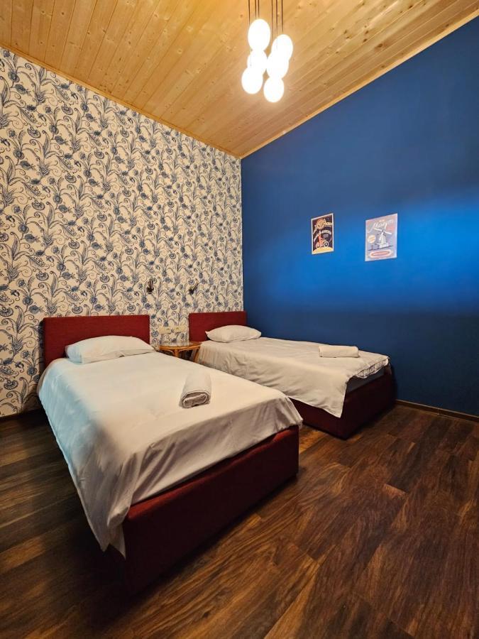 Local Hotel Τυφλίδα Εξωτερικό φωτογραφία